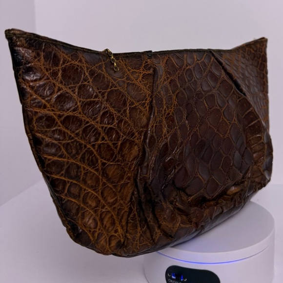 Antique salt water crocodile purse - Picture 6 of 10